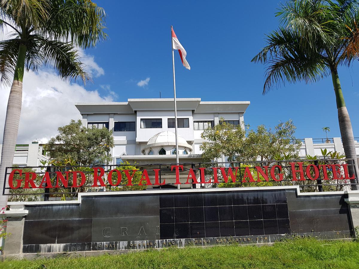 Grand Royal Taliwang Hotel Kültér fotó