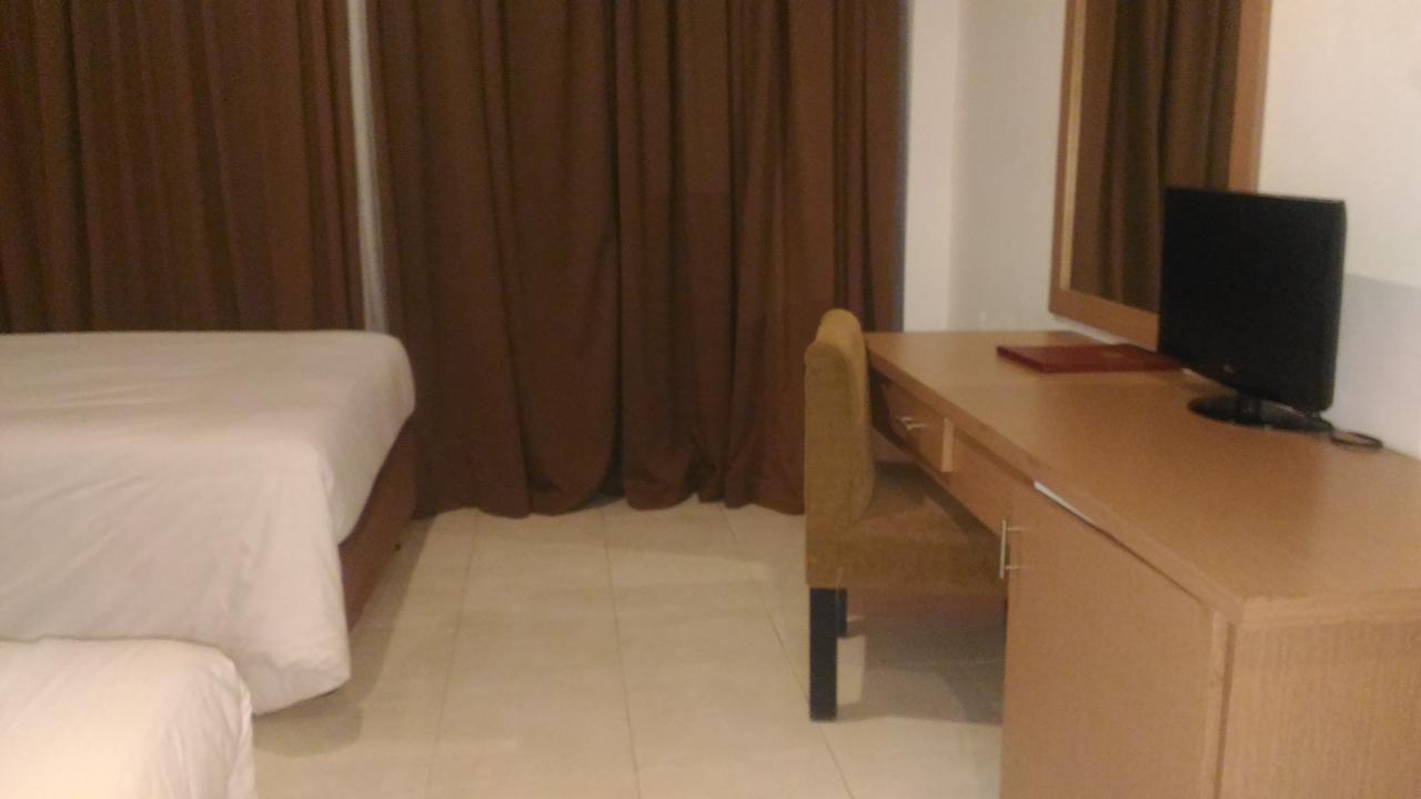 Grand Royal Taliwang Hotel Szoba fotó
