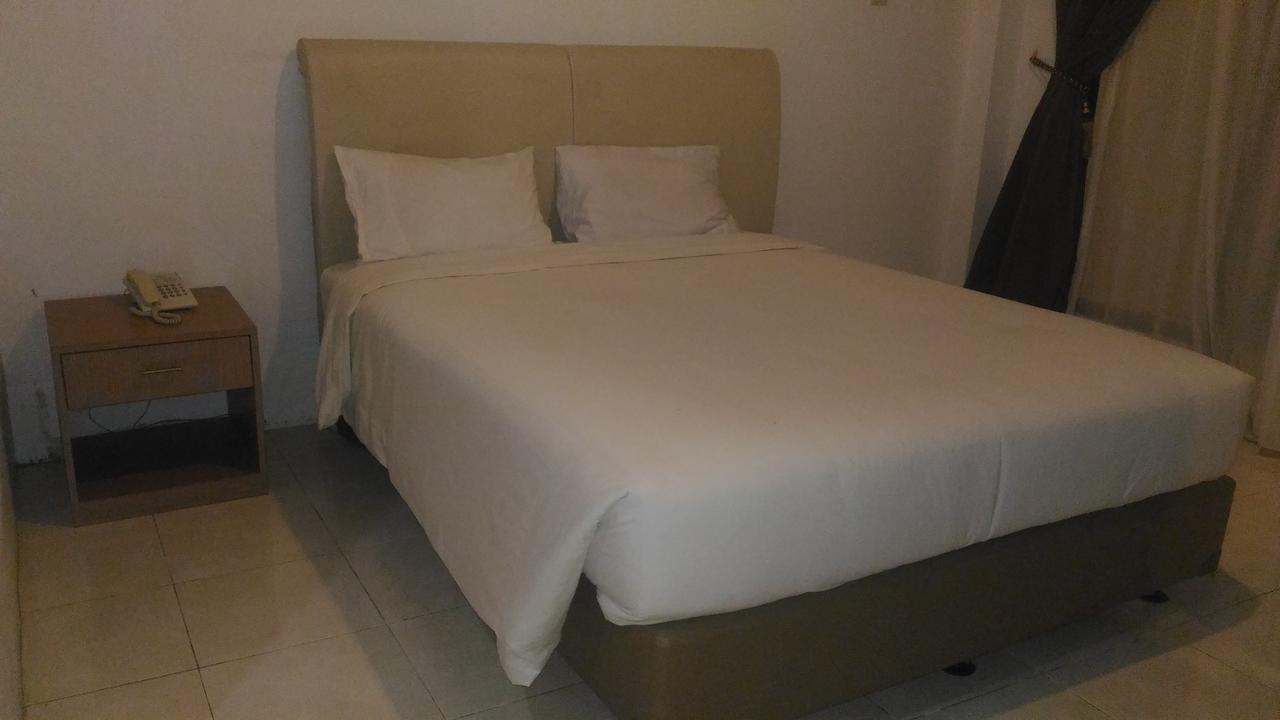 Grand Royal Taliwang Hotel Szoba fotó