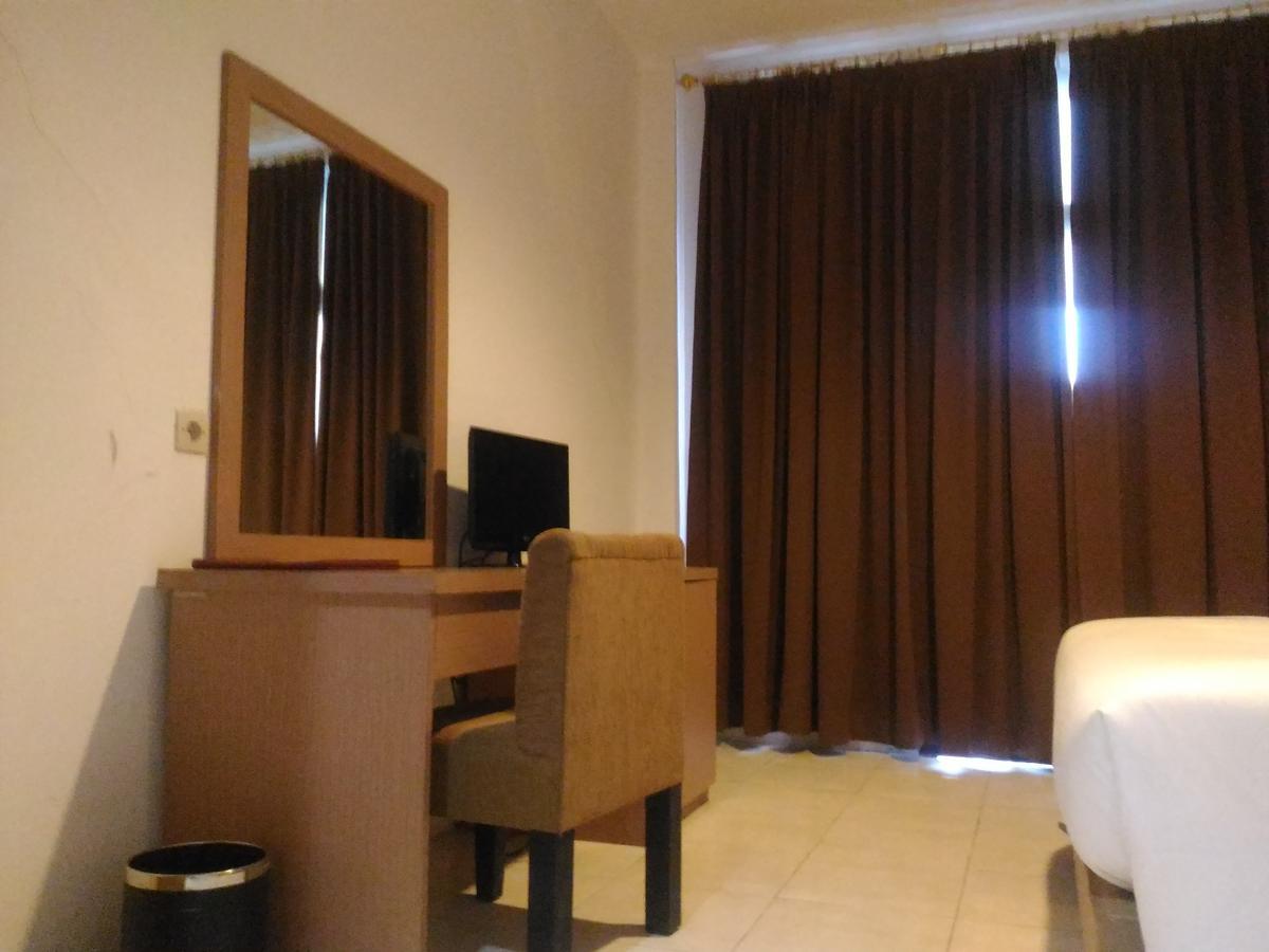 Grand Royal Taliwang Hotel Szoba fotó